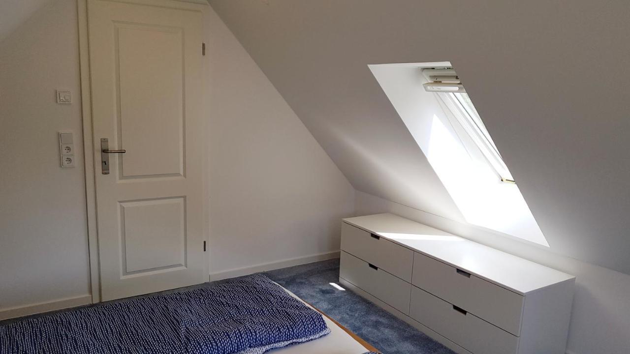 Ferienhaus An Der Nordsee - Familienfreundlich, Gut Ausgestattet & Viel Platz Butjadingen Eksteriør bilde